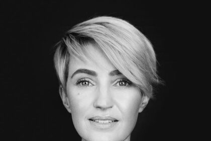 Diaan Lawrenson Biography; Age, Husband, Career & Net Worth Diaan Lawrenson