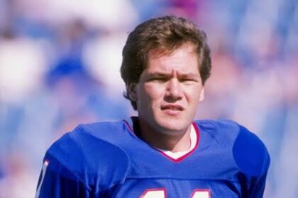 Scott NorWood is going to sign again with Bills and Kick game IMG 3560