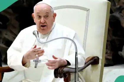 Pope critical but 'in good humour' in hospital IMG 5491
